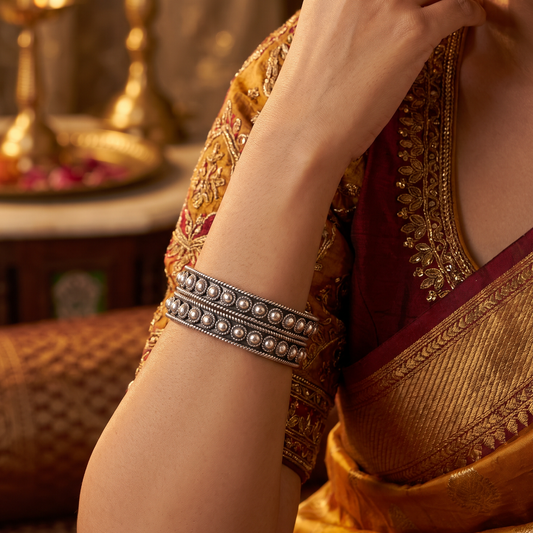 Dot Obsession — Boondi Kada in Oxidised Silver