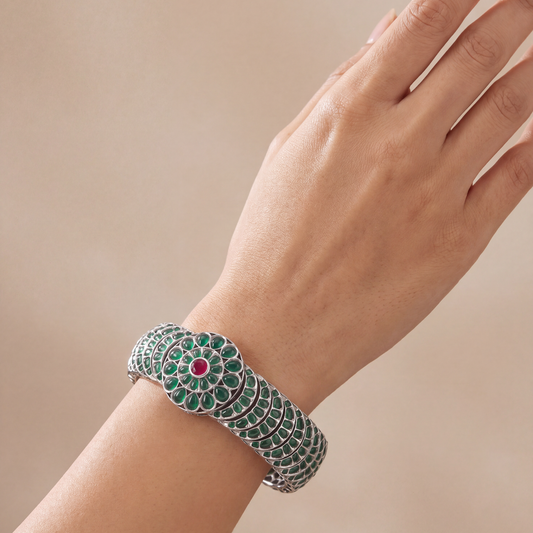 Full Bloom — Hyderabadi Panna Kada in Oxidised Silver