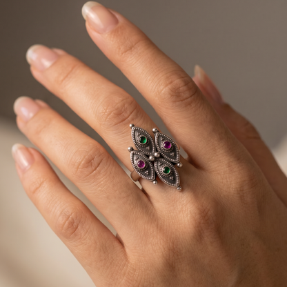 Four Eyes on You — Patti Cluster Ring in Oxidised Silver