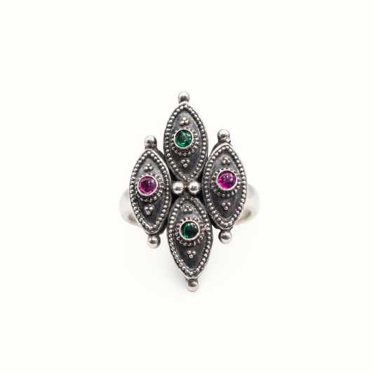 Four Eyes on You — Patti Cluster Ring in Oxidised Silver