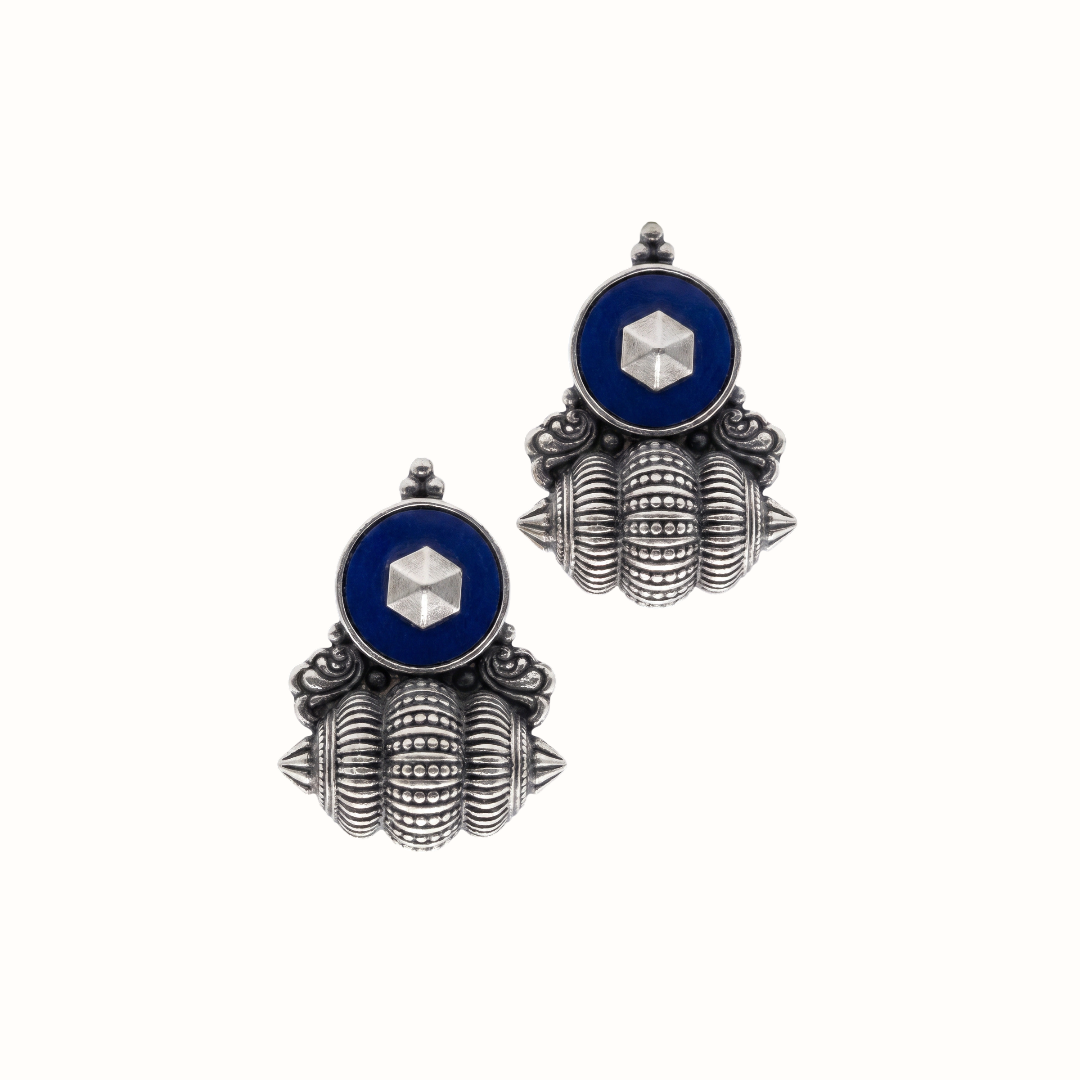 Worth Staring At — Kundan Dome Stud Earrings in Oxidised Silver