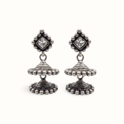 Two-Tier Wonder — Kundan Jhumka in Oxidised Silver