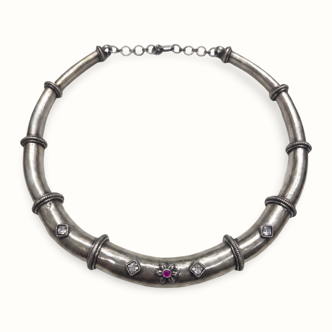 Neck Full — Kundan Hansli in Oxidised Silver