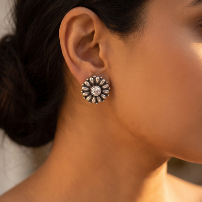 Full Bloom — Floral Kundan Necklace Set in Oxidised Silver