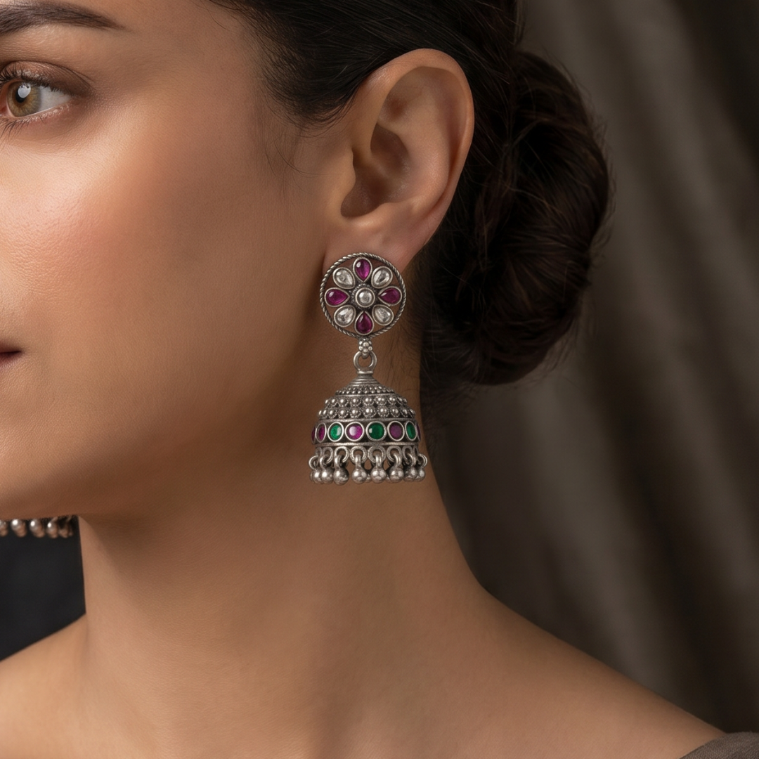 Flower Power — Kundan Jhumka in Oxidised Silver