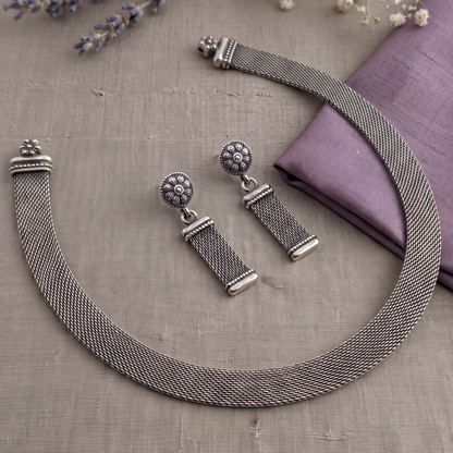 Flat Out Stunning — Mesh Jali Choker in Oxidised Silver