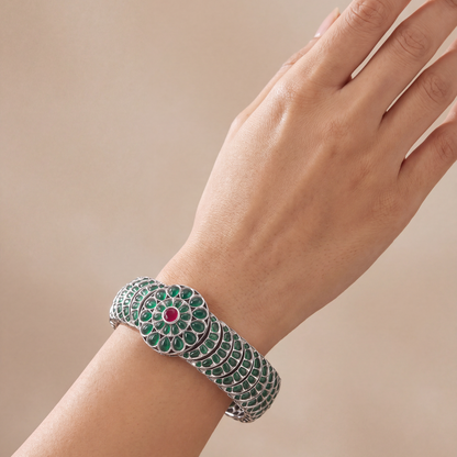 Full Bloom — Hyderabadi Panna Kada in Oxidised Silver