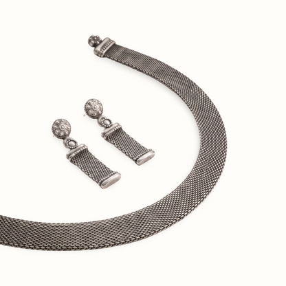 Flat Out Stunning — Mesh Jali Choker in Oxidised Silver
