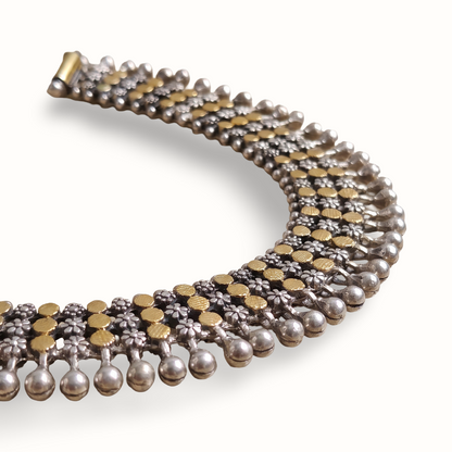 Two-Faced Beauty — Dual Tone Ratnagiri Payal in Oxidised Silver